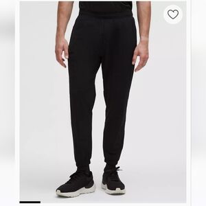 Lululemon Surge‎ Joggers Running Reflective Training Hybrid Men's M Pockets